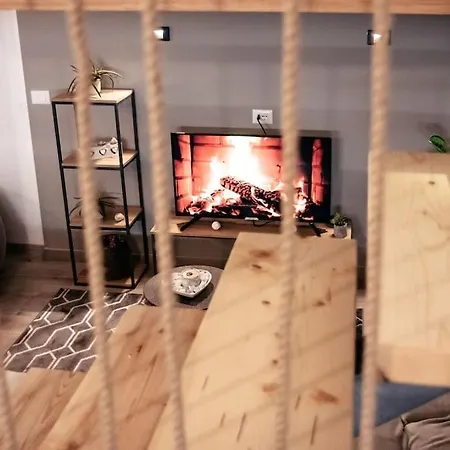 Wooden Art Apartment Shkoder
