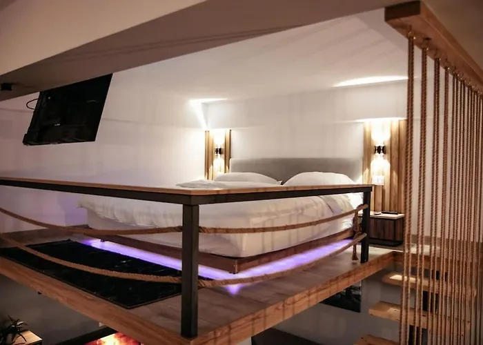 Wooden Art * Shkodër